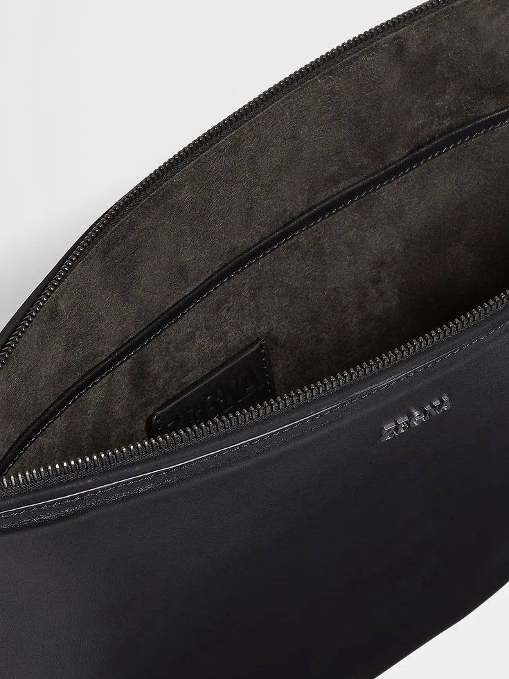 Black Leather Portfolio Black Leather Portfolio