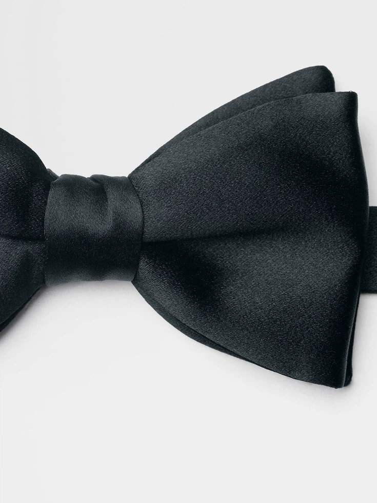 Dark Blue Silk Bowtie